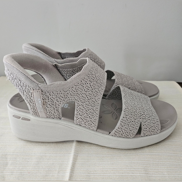 SKECHERS Cali Slip Ins Pier Lite Womens Sandals - Taupe - Picture 2 of 10